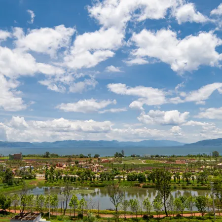Fuxian Lake Yunxu Travel Resident B&B