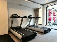 Shanghai Pudong Longying Hotel (Shanghai International Resort) - Gym