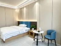 Xingfu Nuanting Homestay (Nilka County Cultural Center) - parking