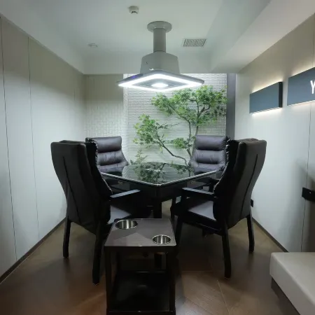 Yulong E-Sports Hotel