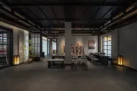 Xueting Songluange Hot Spring Courtyard Homestay  (Yanji Folk Custom Park Branch) - 4 estrellas