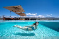 Luxman SEMAN · Cloud Horizon Infinity Pool Panoramic Designer Homestay - Pet friendly