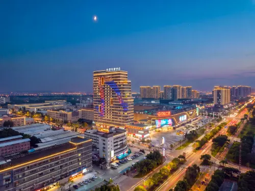 Heyi light luxury hotel - Lãng mạn
