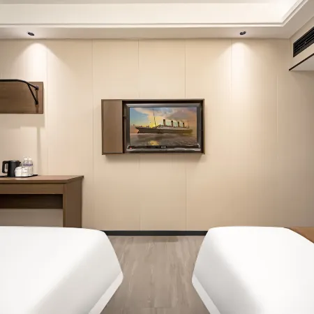 Meixuan Hotel (North Renmin Road, Bayuelou Commercial Pedestrian Street Branch)