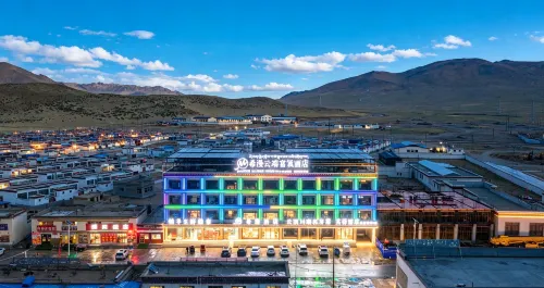 Ximan High-Altitude Oxygen-Enriched Hotel (Zhongba Paryang) - parking