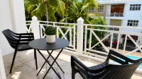 Les Residences Blue Bay B3 - Pools