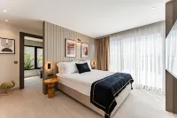 Looks Prive Suites - New