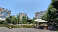 Zhongwei Yunhua Grand Hotel - Mountain View