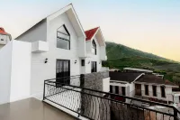 Lovia Villa Dieng - Villas
