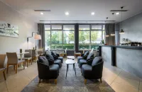 Nobel Inn Hotel - بار