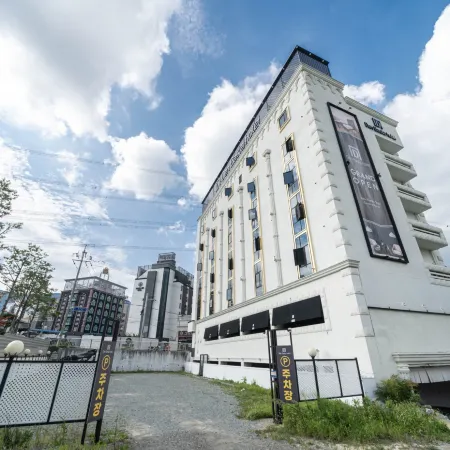 Yangsan Pyeongsan Den Bastar Hotel