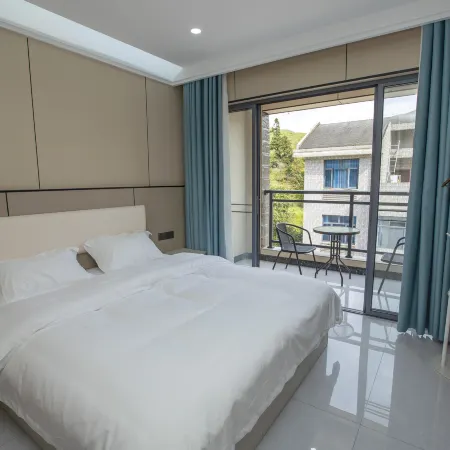 Beautiful Nanshan Vacation Apartment