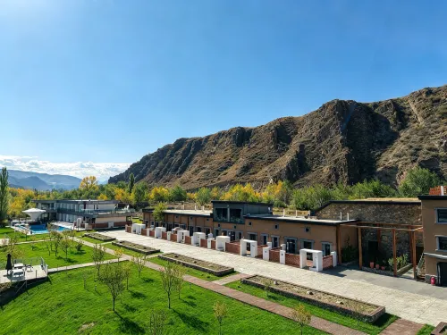 Xingcao Yunzhan Kuokesu Wild Luxury Campsite - ที่มีบาร์