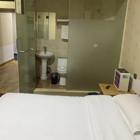Beibei Express Hotel (Harbin Railway Station)