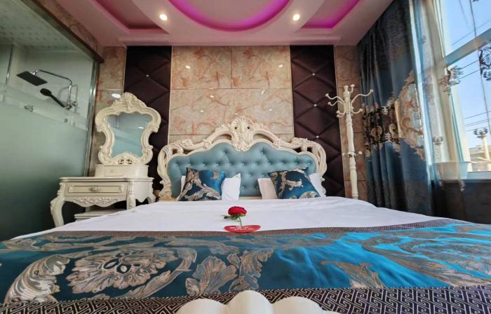 Tailai Hanting Hotel