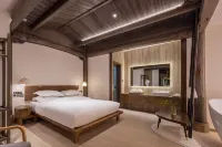 Floral Lux Hotel· Hengdian Xindi Hotel(Film and Television City Qinwang Palace Dream Valley Branch) - balcony