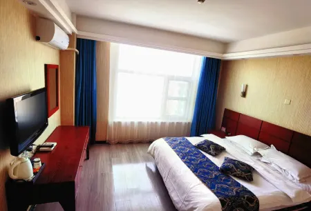 International Hotel Отели рядом с достопримечательностью «Ulan Mulun Lake»