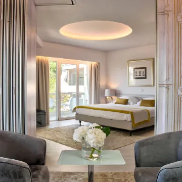 St George Lycabettus Lifestyle Hotel