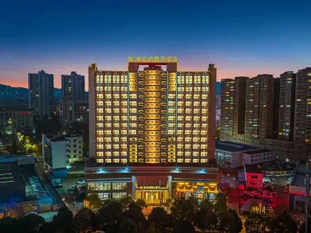 Vienna International Hotel (Qujing Yulong Branch) Отели рядом с достопримечательностью «Qujing Bund Cultural Tourism Scenic Area»