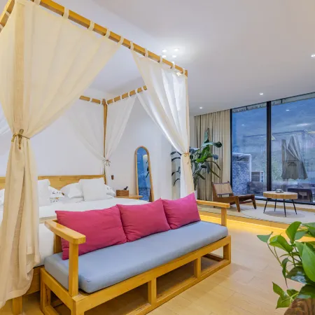 Qingshe Inn