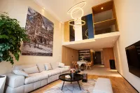 Kunming Benke Apartment (Baiyun Road Subway Station)