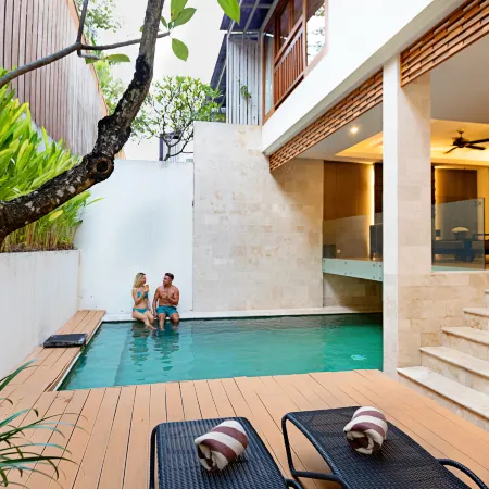 Villa Kayu Raja