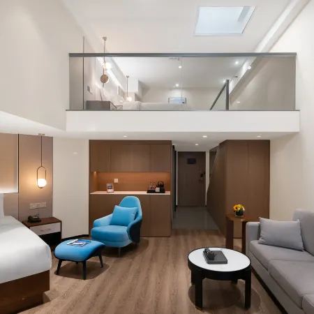 Poltton International Serviced Apartment (Wuhan High-Speed Railway Station West Square) Отели рядом с достопримечательностью «Железнодорожный вокзал Ухань»
