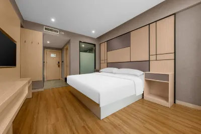 Four Seasons Arrangement Hotel (Qujing Garden Shop) Hotels in Qilin Garden