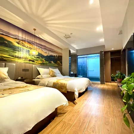 Ruoshuiyuan Tangquan Hotel (Tanghe Wenfeng South Road Railway Station)