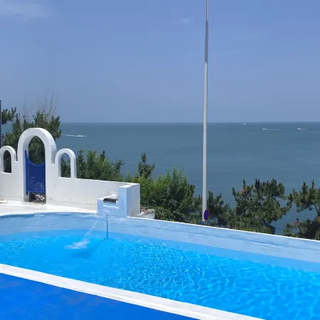 Facing Sea Hotel