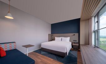 Holiday Inn Express Shenzhen Guangming Cloud Park