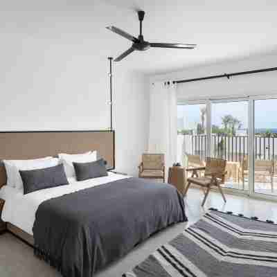 Serry Beach Resort Rooms
