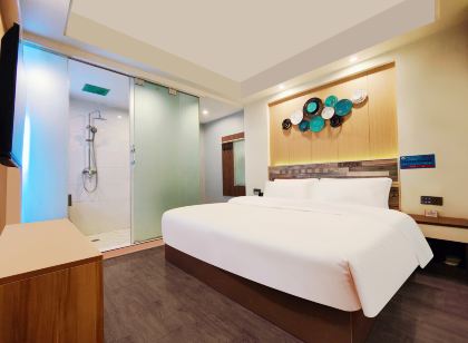 威艾飯店（鎮雄街心花園店）