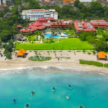 峇里島巴魯娜假日度假酒店 - IHG 旗下酒店 鄰近库塔礁海滩的酒店