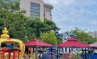 Milai Holiday Hotel (Wuhan Huangpi Plaza)