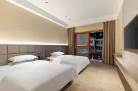 Yunyang County Jingqian Holiday Hotel