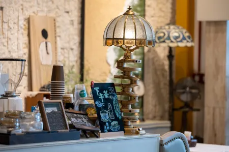 Zhanjiang Jinfu Auto Theme Hotel (Jinshawan Guanhai Long Corridor)