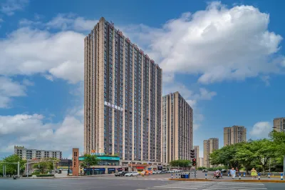 Tingbo Bozun Hotel (6 kilometers light rail station) Отели рядом с достопримечательностью «Цуй Бэй Ли Цзянь Чунг Торговый Центр»