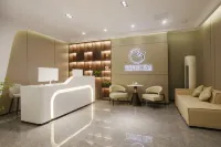 雲境高空江景飯店（武漢綠地國際金融城武昌江灘店）