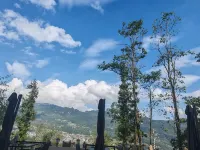 Enshi Canyon Zhuwai Tingfeng Homestay 운룡 지형(윈룽 디펑) 주변 호텔