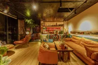 Zibo Shangshe Holiday Homestay - bar