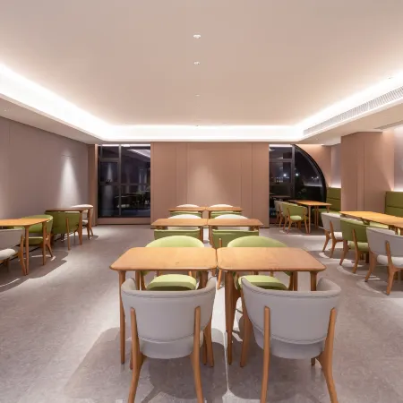 JI Hotel (Bozhou South Station Baolong Plaza Branch)