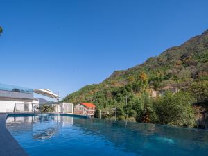 Force Valley · Anji Mountain Wild Hill Resort Hotel