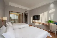 Yilong Haiya Hotel (Xu Changpang Donglai Times Square Caowei Ancient City Branch）