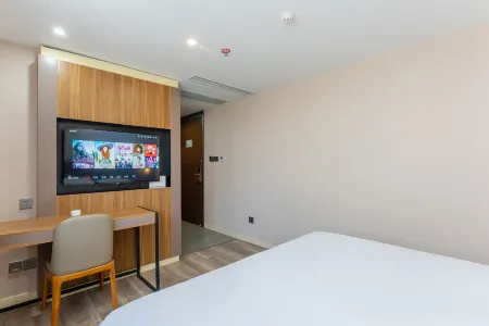 Fangyue Hotel (Hefei Huizhou Avenue Anhui Grand Theater Branch) Отели рядом с достопримечательностью «Anhui Technical College of Industry and Economy (West Area)»