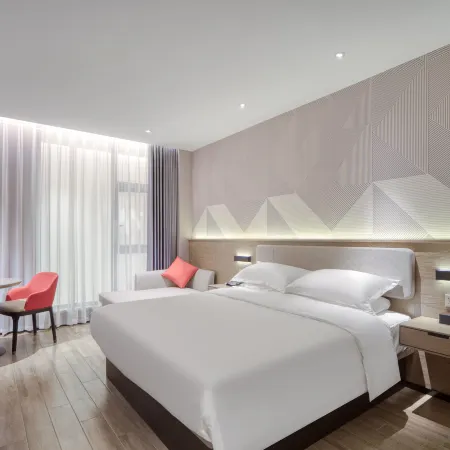 Borrman Hotel (Hechi Zhijiao Zhongxin Zhuangyuandian)