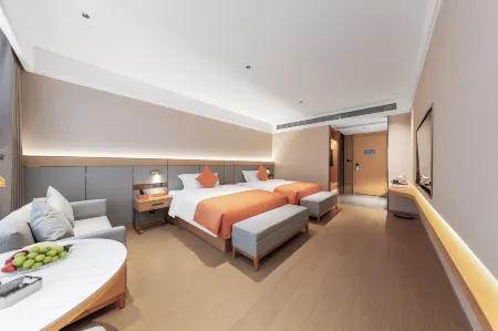 Langzhong Millennium Grand Hotel (Zhongyang Tianjie)