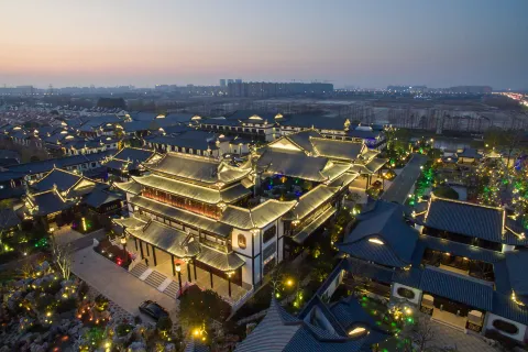 Shanghai Royal Garden Hotel (Shanghai International Resort)