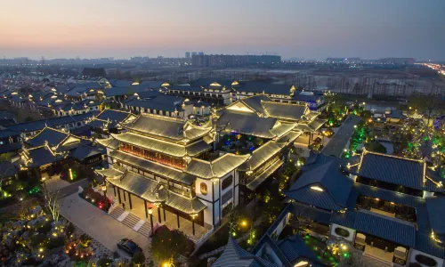 Shanghai Royal Garden Hotel (Shanghai International Resort)