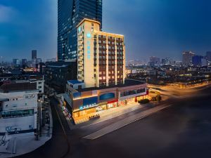 Hanting Hotel (Suqian Xiangwang Hometown Suning Plaza)